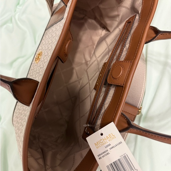 Michael Kors Luisa Medium Satchel - Picture 5 of 6